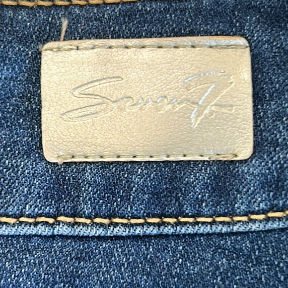 Seven Jean Skirt w/ Embroidered Flowers and Decorative Back Pockets sz.12 or 14 - Picture 5 of 11